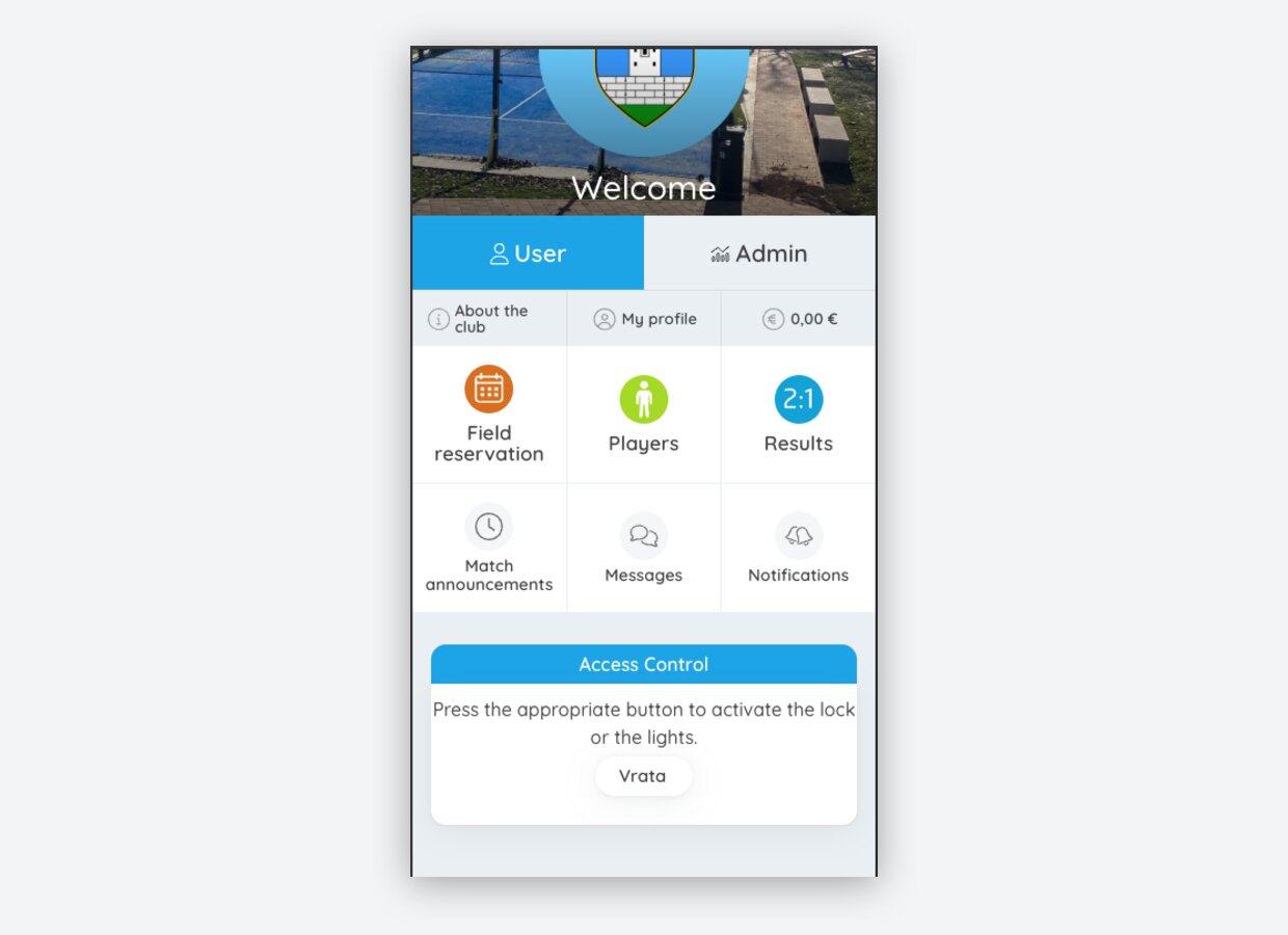 The SportyPlus member app at Padel Tinjan, showing the Access Control card with a single Vrata button